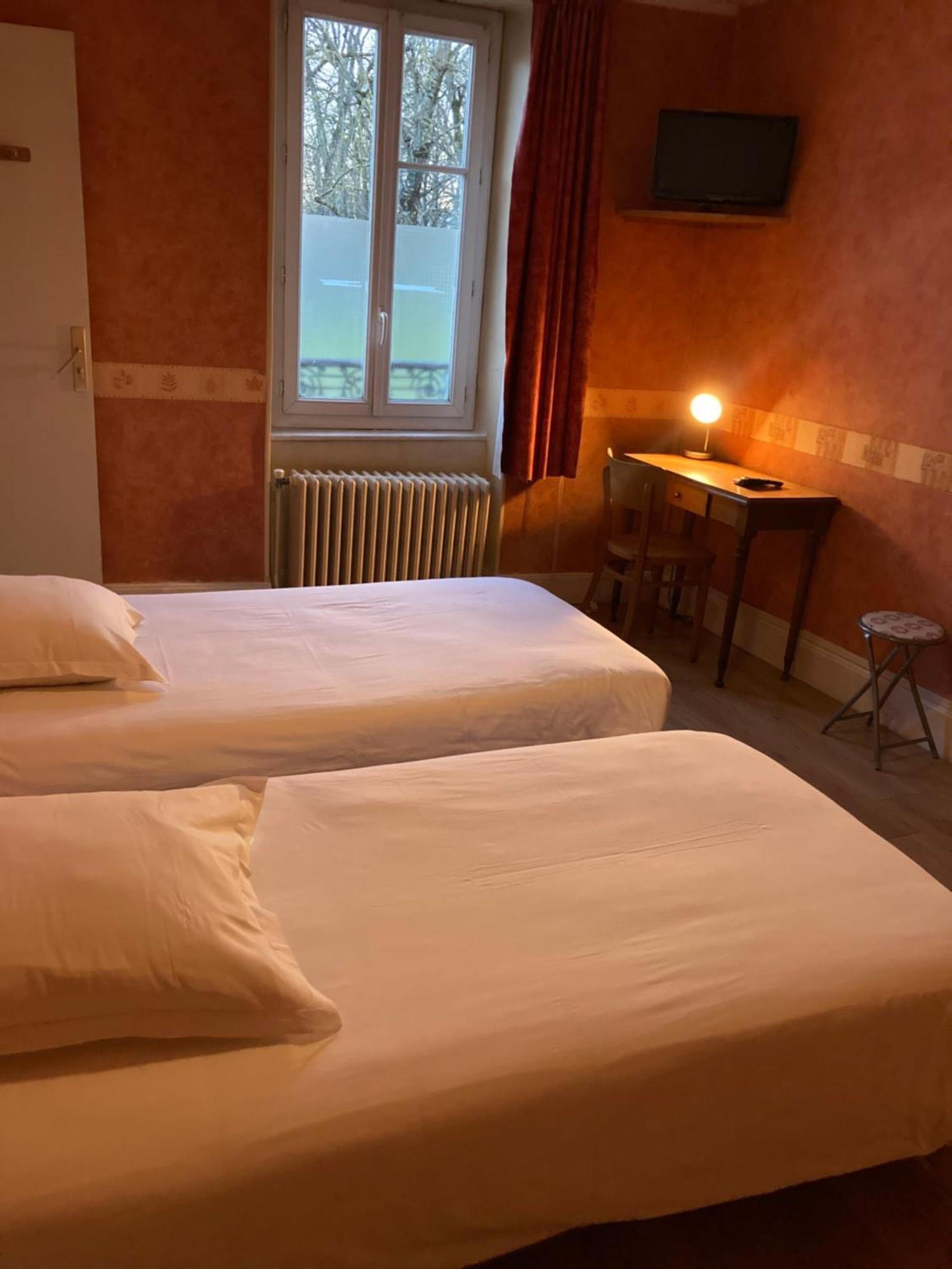 Hotel Des Ducs 느베르 외부 사진