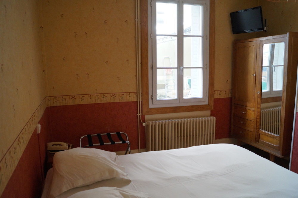 Hotel Des Ducs 느베르 외부 사진